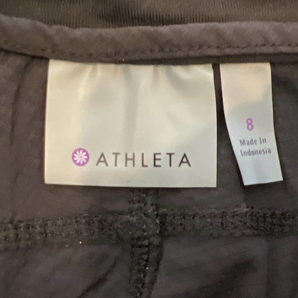 Womens ATHLETA Black Crop Pants w/ Pockets sz 8 75 - Picture 4 of 7